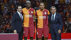 Galatasaray'dan Osimhen ve Sane'yle Gövde Gösterisi: Tribünler Kendinden Geçti