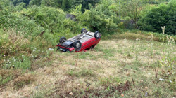 Kocaeli Başiskele’de Otomobil Evin Bahçesine Uçtu