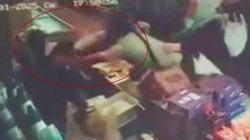 Evde, Sokakta, Markette, Her Yerde Kadına Şiddet! Erkek Müşteriden Kasiyere Yumruklu Saldırı