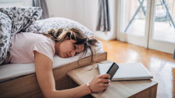 Her Sabah Alarmı Erteliyorsanız Dikkat! Uzmanlar Uyarıyor: Hemen Vazgeçin