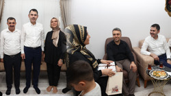 Bakan Kurum'dan Depremzede Aileye Ev Ziyareti: 'Çalışmalarda Sona Yaklaştık'