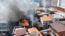 İzmir'de Korkutan Yangın Kontrol Altında