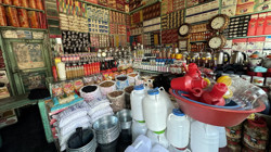 75'lik Bakkalın Kusursuz Düzenine Ödül... 'Şevkle Yaparsan Güzel Olur'