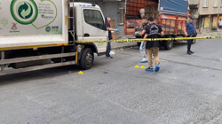 Avcılar'da Komşular Arasındaki 'Yan Baktın' Kavgasında Kan Aktı: 1 Ölü!