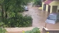 Hindistan Felaketi Yaşıyor! 303 Kişi Öldü