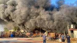 Antalya’da İki Depoda Yangın: Kapkara Dumanlar Gökyüzünü Sardı, İtfaiye Ekipleri Alarma Geçti!