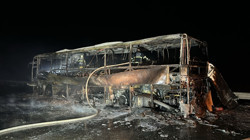 Şoförün Dikkati Faciayı Önledi... Yolcu Otobüsü Kül Oldu