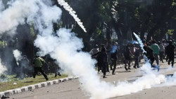 Endonezya'da Halk Sokağa Döküldü, Protestolar Dinmiyor! 6 Ölü