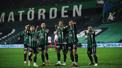 Kocaelispor Ayrılığı Açıkladı! Alt Lige Yolladı