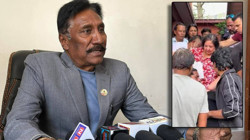 Nepal'de Kaçan Bakanın Engelli Eşini Protestocular Kurtardı, O Kareler Gündem Oldu