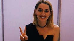 Gözaltına Alınmıştı... Kızılcık Şerbeti Dizisinin Senaristi Merve Göntem Adli Kontrolle Serbest