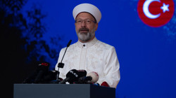 Diyanet'te Devir Teslim! Tartışmalı 8 Yıllık Dönem Bitti... Ali Erbaş'tan 'Kınayanın Kınamasına Aldırmadan' Veda