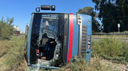 Hükümlüleri Taşıyan Cezaevi Aracı Devrildi! Yaralılar Var