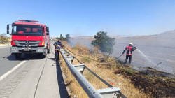 Van'da Alev Alan Otomobil Panik Yarattı