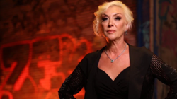 'Arabeskin Kraliçesi' Güllü'ye Acı Veda! Tabutu Başında Gözyaşları Sel Oldu