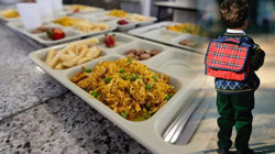 Ücretsiz Okul Yemeği Faciaya Dönüştü! Zehirlenen Öğrencilerin Sayısı 9 Bini Aştı