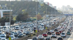Deprem Panik Yarattı, İstanbul Trafiği Kilitlendi! Yoğunluk
