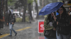 Meteoroloji'den Çifte Uyarı! Şemsiyesiz Sakın Çıkmayın, Çok Kuvvetli Olacak