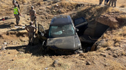 Muş’ta Otomobil Şarampole Uçtu! 3 Kişi Yaralandı