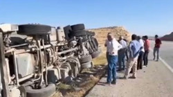 Adıyaman’da Kamyon Devrildi! 1 Kişi Yaralandı