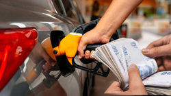 Akaryakıtta Çifte İndirim! Tabela Bu Gece Değişecek