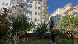 Aksaray’da 5. Kattan Düşen 18 Yaşındaki Genç Ağır Yaralandı