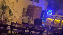 İzmir'de Eğlence Mekanında Tavan Çöktü! 6 Yaralı