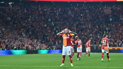 Göztepe 10 Kişi Kaldı, Galatasaray Affetmedi!