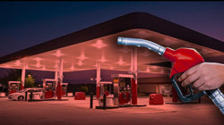 Türkiye'de 600 Şubesi Bulunuyordu... Ünlü Petrol Devi Satışa Çıkıyor