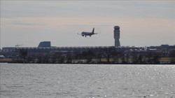 Uçakta Bomba  Paniği! Acil İniş Yaptı