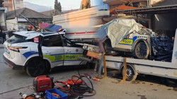 Manisa'da Feci Kaza! Trafik Polisi Aracı Tıra Çarptı! 1 Polis Şehit Oldu, 1 Ağır Yaralı