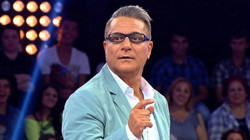 Ünlü Şovmen Mehmet Ali Erbil’den Kötü Haber! Evine Doktor Çağrıldı