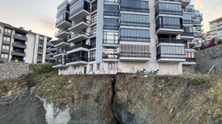 Amasra’da İnşaat Alanında Toprak Kayması! 24 Daire Boşaltıldı, 70 Kişi Tahliye Edildi