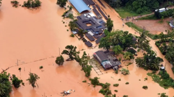 Sri Lanka'da Olağanüstü Hal İlanı... Yüzlerce Ölü ve Kayıp!