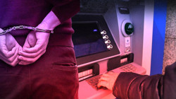 İzmir'de Film Gibi Soygun! ATM Vurgunu Yapan Çete Çökertildi! 1 Ay Planladılar, Dakikalar İçinde 30 Milyonu Sildiler