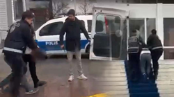 Sokak Ortasında Dehşet! Tanımadığı Kızı Bıçakladı, Savunması Şoke Etti