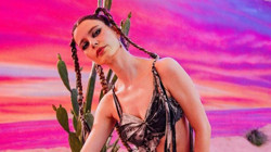 Beren Saat Yeni Kariyerine Adım Attı: İlk Şarkısı İngilizce