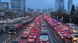 Megakent Kilitlendi! İstanbul’da Trafik Yoğunluğu Yüzde 90’a Çıktı
