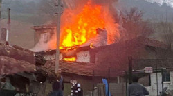 Bursa'da Soba Faciası! Küle Dönen Evden Cansız Bedenleri Çıktı