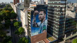 Lionel Messi Barcelona'dan Kulüp Satın Aldı