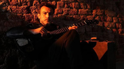 Şarkıcı Rıza Tamer Hayatını Kaybetti: Ölümü Şüpheli Bulundu, Savcılık Otopsi İstedi!