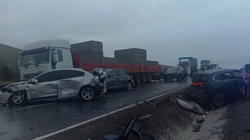 Kontrolden Çıkan Yolcu Otobüsü Dehşet Saçtı! 10 araca çarptı, 7 yaralı