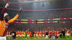 Galatasaray'ın Derbi Galibiyeti Manşetleri Süsledi: Aslan Fener'i 7 Bitirdi