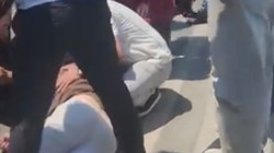 Eminönü'nde Skuter Faciası! İETT Otobüsünün Altına Girdi, Durumu Kritik