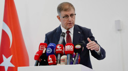 İzmir Büyükşehir Belediye Başkanı Cemil Tugay CHP'den İstifa Etti