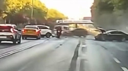 İstanbul'da 5 Araç Birbirine Girdi, Yaralılar Var