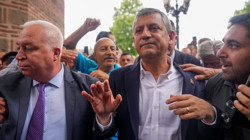Özgür Özel'in YENİ Parti Hamlesi Dünya Basınında