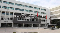 Antalya Büyükşehir Belediyesi'ndeki Yolsuzluk Soruşturmasında 2 Kişi Serbest Bırakıldı