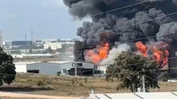 Kocaeli'de Kimya Fabrikasında Yangın