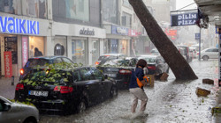 Kuvvetli Yağış Alarmı! Meteoroloji 11 İli Uyardı, Sel ve Heyelan Riski Var
